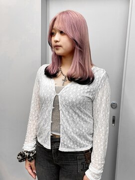 ヴァーディ オモテサンドウ(Vardy omotesando) white pink/ホワイトピンク 毛先カラー