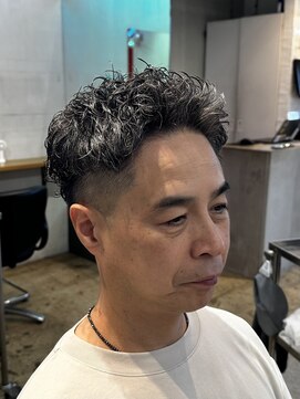 ザデイ カットアンドカルチャーショップ(THE DAY CUT&CULTURE SHOP) イケおじパーマ