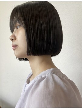 ソイ(soi) 暗髪ストレートボブ