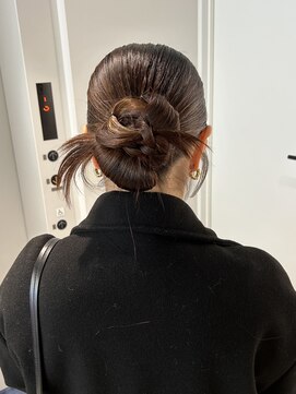 トリッカ シブヤ(TRICCA SHIBUYA) シニヨン/タイトスタイル/カチモリ/リボンヘア/お呼ばれヘア