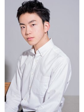 スリジェ7(CERISIER7) 黒髪刈り上げショート