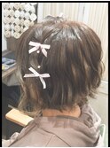 ボブスタイルのルーズハーフアップ　ショートヘアアレンジ