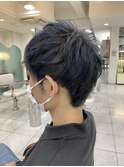 ブリーチディープブルー大人ショート刈り上げツーブロック
