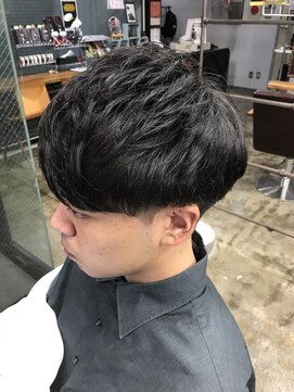 オーパスクリエ (OPUS CREER) 束感マッシュショート