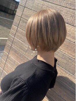 ラグゼ ヘア カミヤ luxe hair CAMIYA 掛川店の写真/丁寧なカウンセリングで骨格や髪質を見極めたカットが自慢◎思いきってショートにしたい方もお任せ下さい☆