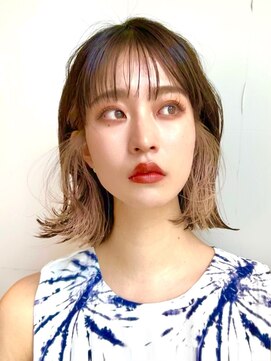 アフロートリノ(AFLOAT Leino) 小顔ヘルシーレイヤースタイル透明感カラー【修】20代30代40代