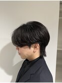 センターパートウルフ