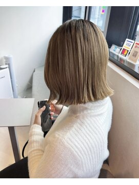 ロカリタ キョウト 河原町三条店(ROCAReTA kyoto) ぷつっとボブ