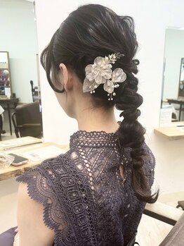 ヘアーデザイン キレイ(HAIR DESIGN Kirei)の写真/【宇都宮駅西口より徒歩5分】結婚式/イベントなどどんなシーンにも幅広くご提案＊駅近なのでお出かけ前も◎