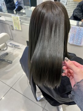 アヴァンス 深井店(AVANCE.) オリーブグレージュ×透明感