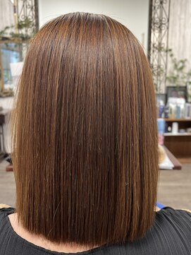 ヘアアジト(HAIR Azito) METEOストレート《After》