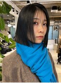 ダークネイビー×切りっぱなしボブ