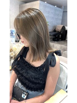 エヌ 武庫之荘店(enu) オリーブグレージュ