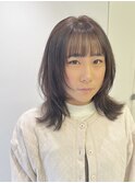 ベージュカラー×レイヤースタイル