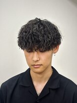 ササ(33) 【縦落ちツイストスパイラルパーマ】