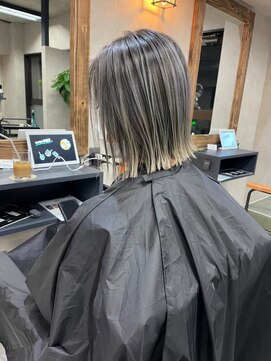 サニー 渋谷(SUNNY) バレイヤージュ、ハイライト、レイヤーロング、グレーベージュ