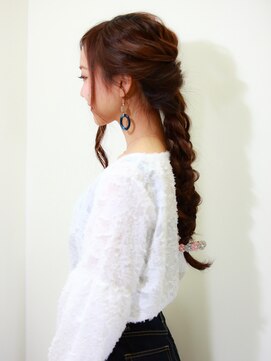 レガーミ(Legami) 【Legami】３６０度かわいい♪編み込みアレンジ