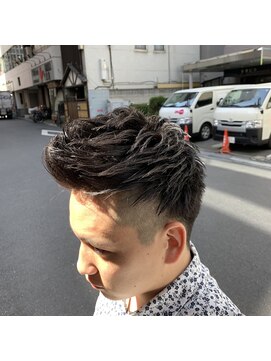 モナン 新宿(Monan) アップバングベリーショート