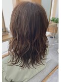 ナチュラルなベージュカラー