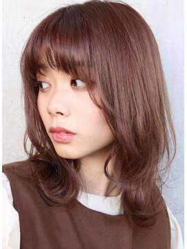 プレヴィア 銀座(PREVIA) ミディアムのマッシュウルフ