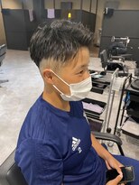 ナンバー(number+)&nbsp;30代40代刈り上げフェードスタイル短髪ワイルド