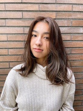 カゼ ダイカンヤマ Kaze DAIKANYAMA 大人の大きめパーマ