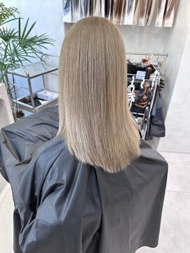 リノバイアクネ(lino by ACNE) くすみベージュ/透明感カラー