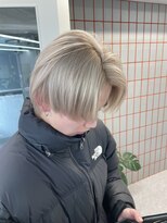 ペレ 渋谷(PELE)&nbsp;イメチェン/ホワイトブロンド/外ハネボブ/ワイドバング/渋谷