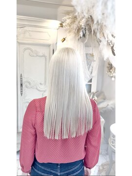 アルモワール(Armoire) ホワイト/ホワイトブロンド/抜きっぱなしブロンド/ケアブリーチ