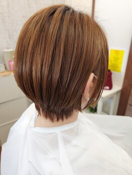 ジャンプ アズ 加古川店(JUMP×Az)の写真/再現性の高いカットが人気の秘訣♪経験豊富なスタイリストが伸びてきても扱いやすいスタイルをご提案◎