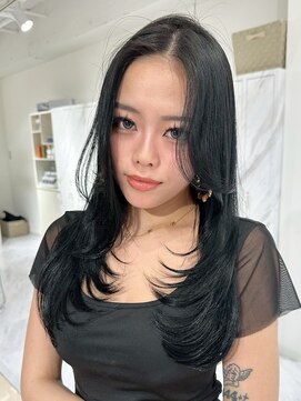 ヨロ 上野(YOLO) ハイライトカラーミルクティーベージュレイヤーカット