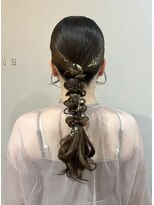 ミラ(Mila)&nbsp;艶ツヤタイト編みおろし★金箔ヘア結婚式お呼ばれ