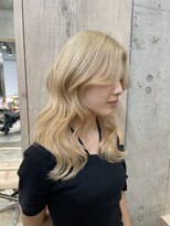 サンク 原宿 表参道(cinq) ミルクティーグレージュ顔まわりレイヤーボブヘーゼルグレージュ