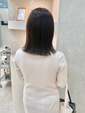 ヴィサージュアクト(VISAGE a.c.t) 暗めでも透明感と柔らかさたっぷり♪オリーブベージュカラー