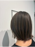 大人ボブにハイライトで透明感を