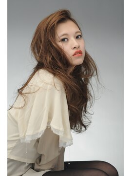 ノーラン(NoLan) アップバングのモードロングスタイル