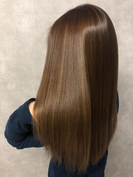 リリーオブザベイス(Lily of the Vase) 《髪質改善》酸熱トリートメント