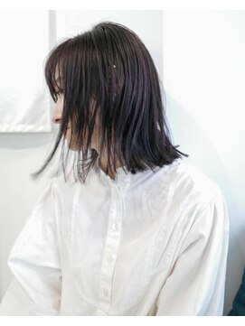 ワク(WAKU) ozaki style NO.23　切りっぱなしボブ　グレーベージュ