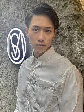 エムスラッシュ たまプラーザ(M.SLASH) たまプラーザ/立ち上げバング/グレイアッシュ/サイドパート