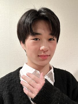 フイ 代々木(Hui) メンズ/アップバング/ツーブロックマッシュ/束感ショート波巻き