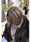 20代30代大人可愛い♪ハイライトカラーバレイヤージュミディ