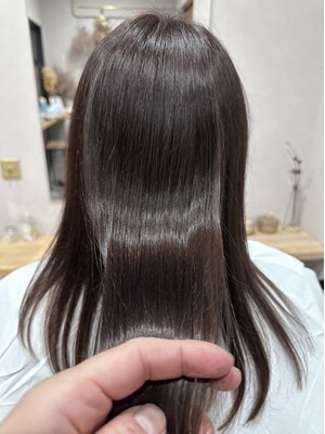 《髪質改善/駅家》髪に柔らかさと艶を与える”メテオカラー”導入。艶髪が続くより美しい髪質へ導きます。