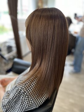 コア フィール ア デイ(COIFFURE A DAY) 【ハイトーンロング】縮毛矯正