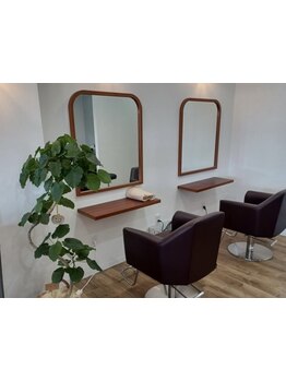 【大人女性におすすめ】少人数のアットホームなサロンです◇駐車場も完備で通いやすい◎メンズ利用もOK♪