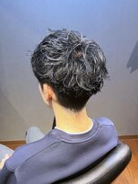 ビーダンディー(Bee dandy)&nbsp;ビジネスツーブロックショート ニュアンスパーマ ブルーブラック