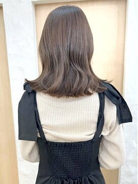 エレノア 渋谷公園通り店(Eleanor) 【新井】こっくり透明感 ブラウンベージュ　ミディアムヘア♪