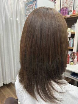 ドルチェ(DOLCE)の写真/エイジングケアをしながら、お洒落を楽しむグレイカラー♪髪の芯から美しく、艶やかで上品な髪色に☆