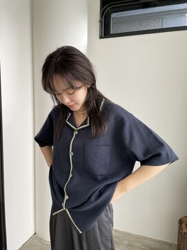 エイチ 梅田(H) ショートウルフミディアムミディアムボブウルフ大人ショートボブ