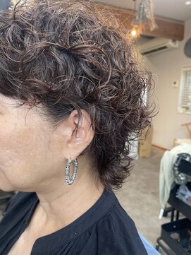 シュア(sure) 大人かわいい!◆無造作ウルフパーマ◆