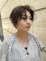 ヴィヴィ(VIVIE)&nbsp;小顔束感ウェーブショートボブパーマブラウンベージュグレージュ